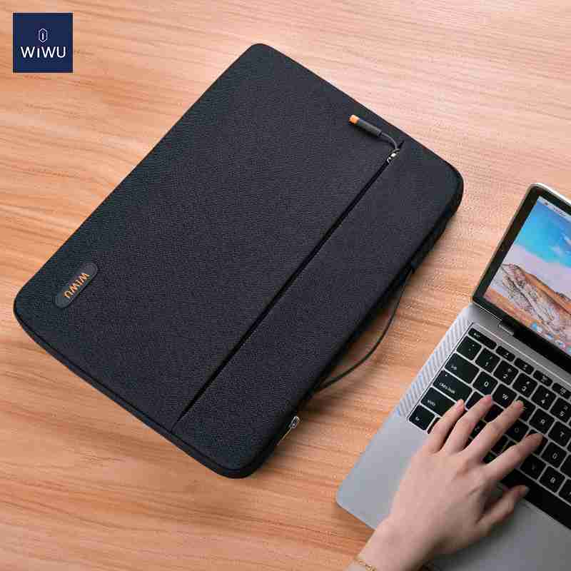 Funda Pilot M Black WIWU