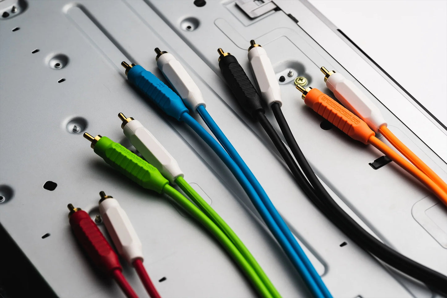 Cable RCA a RCA Blanco 2 Metros DjTechTools