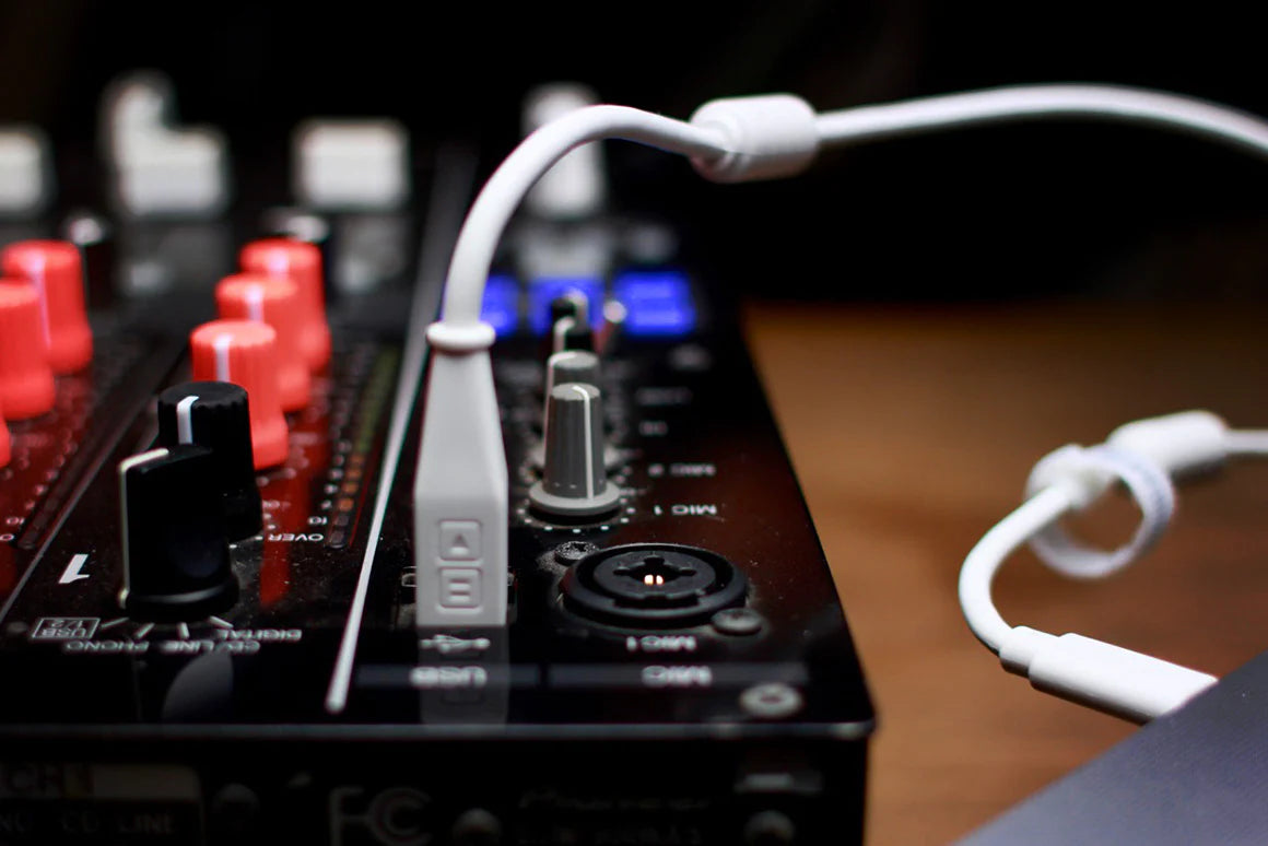 Cable USB-C a USB-B 1.5 Metros Celeste Chroma DJTechtools