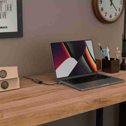 Adaptador USB-C a Ethernet de hasta 2.5 Gbps CASA e2 Adam Elements